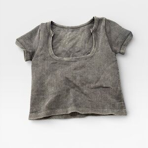Altar’d State Gray Square Neck Waffle Women’s T-Shirt Size Medium